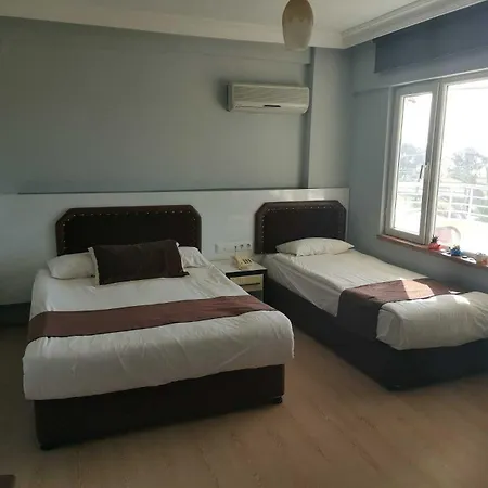 Simsek Hotel Finike
